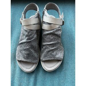 Blowfish Women's Baja Flat Sandal, Grey Heathered Lycra US8 NWT